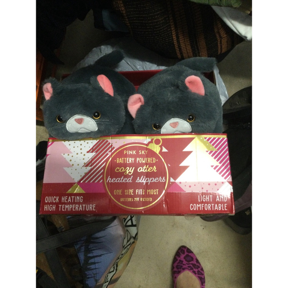Women's Pink Sky Gray Cat Slippers One Size - Picture 1 of 1
